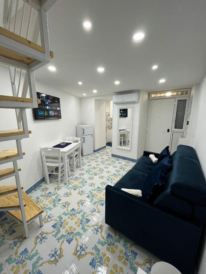 Domus Myosotis Apartment Napoli Esterno foto